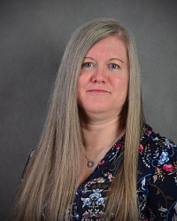 dr. Kriston Renáta